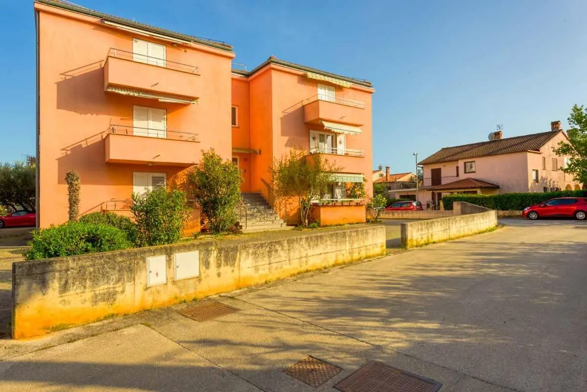 Apartman Samy Διαμέρισμα Ρόβινι