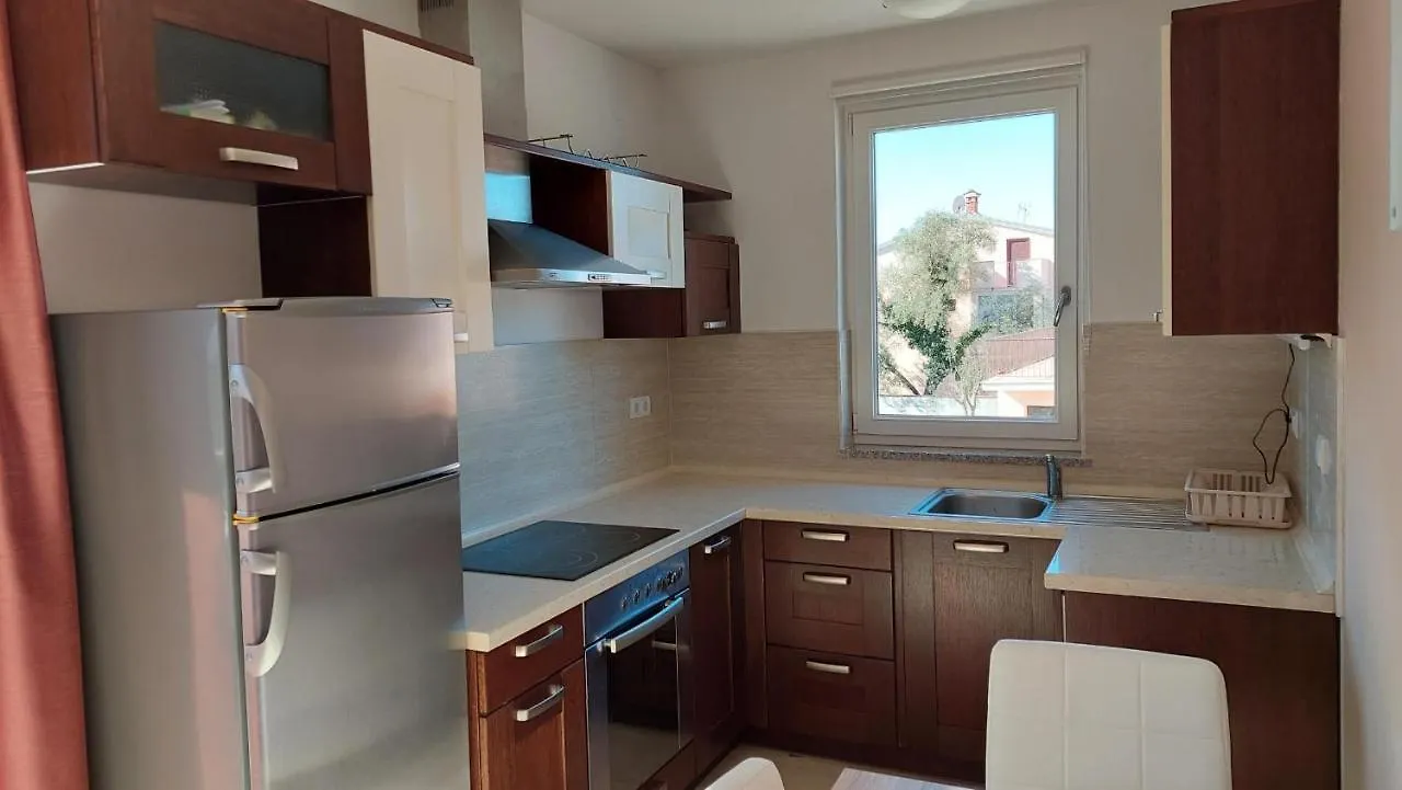 Apartman Samy Διαμέρισμα Ρόβινι 0*,